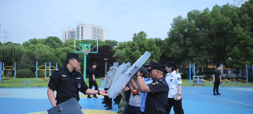 我院成功举办无锡市技工院校保安员反恐防暴专项培训