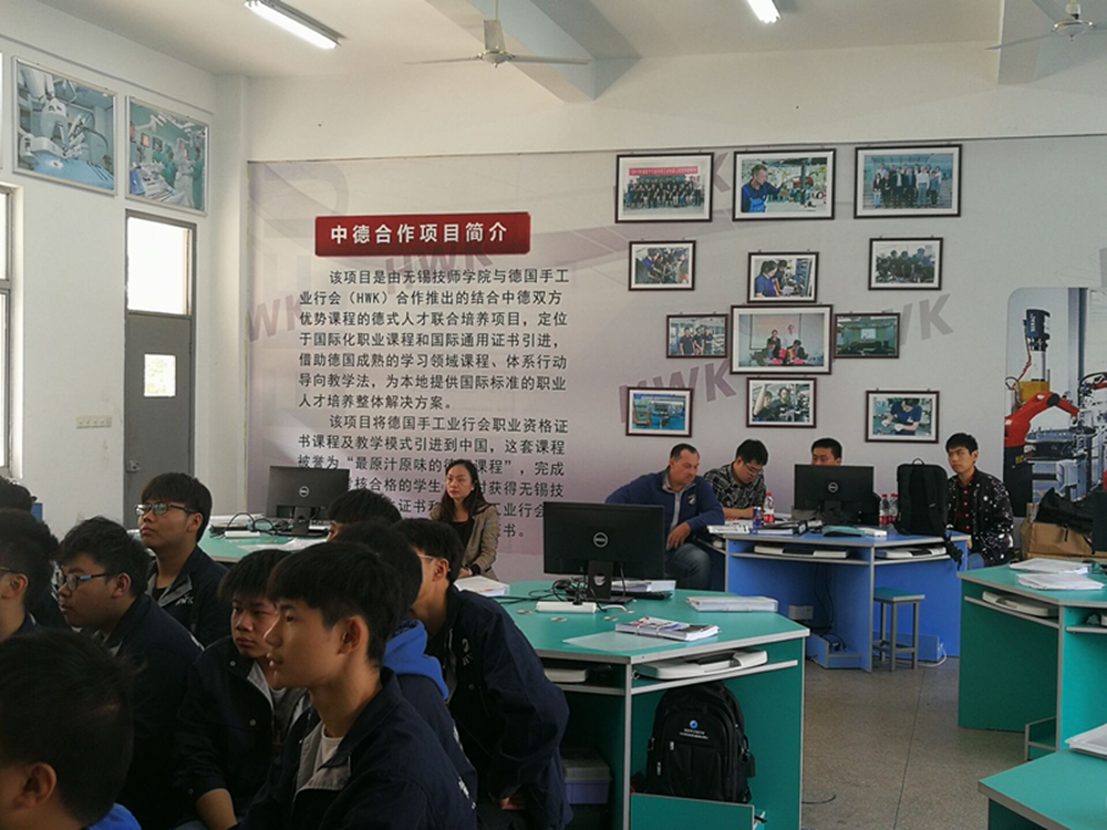 da02593f11654d91adc0cb8095c426df.jpg