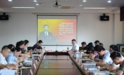 学院开展6月份党委中心组理论学习