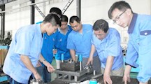 深入了解企业需求  探索订单培养模式  加强师资队伍建设