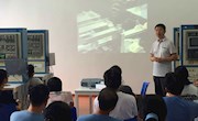 朱建明老师在市专业骨干教师培训班担任主讲教师