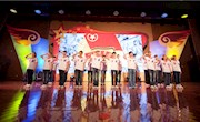 让青春在奋斗中闪光