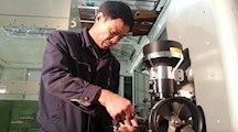 学院聘请大国工匠顾秋亮大师担任客座讲师