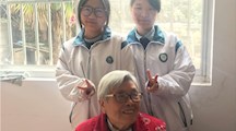 爱老敬老 送温暖 献爱心