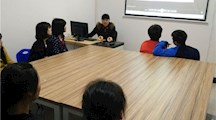 运动引领风潮，舞步牵动青春