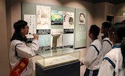 开展学习雷锋活动 践行志愿服务精神