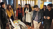 文化创意系党支部开展党日活动