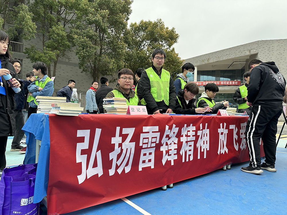 0419e4827c6e47839da8c7fa53fc7256.jpg