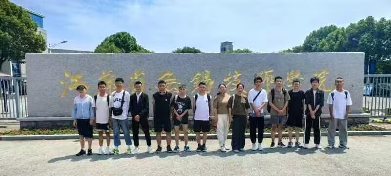 c10475fed3ab4975a2b1e67205b7c797.jpg