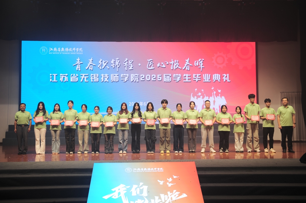 d17176af94ac465ea3ae82244a72ee70.jpg