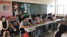 文化创意系党支部组织党员教师观摩防疫主题班会