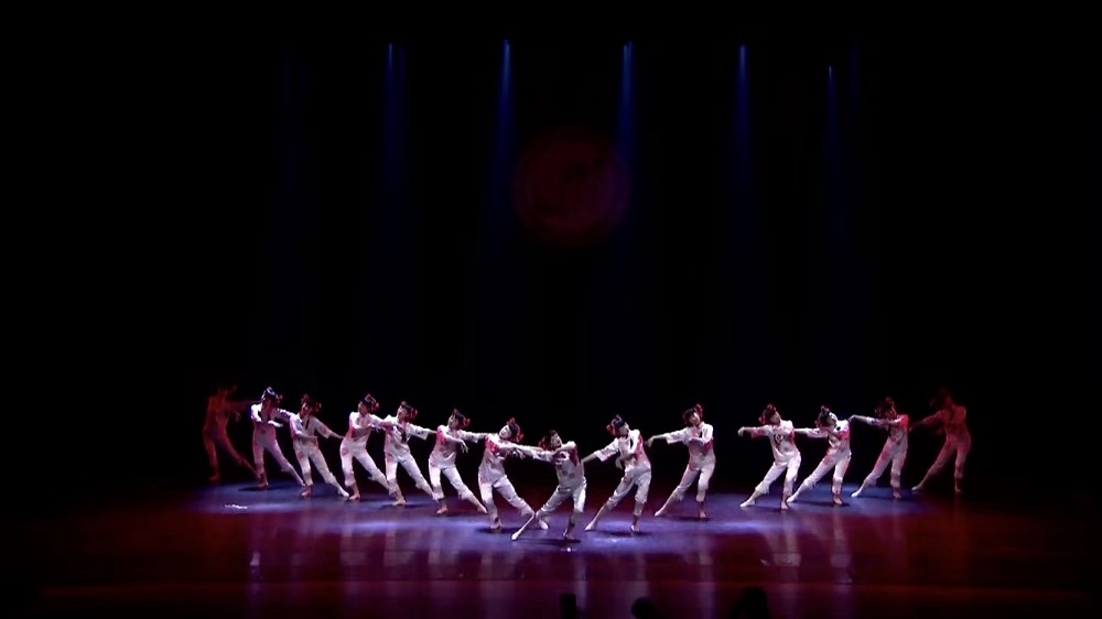 3de71e3bfdc64abca265c4d6418d152e.jpg