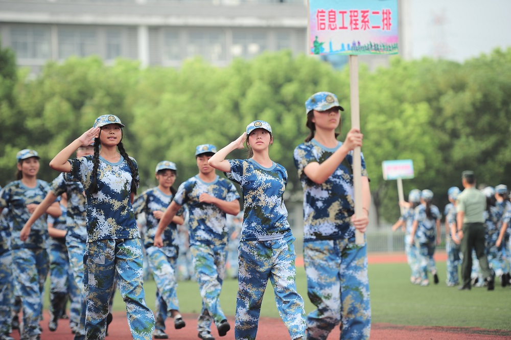 fefd379e07314b899c85624cbe04add6.jpg