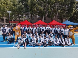 我院第十三届“5﹒25”（我爱我）心理健康月现场活动圆满完成