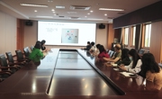 信息管理中心召开部门工作例会