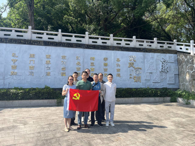清风涤荡践初心 廉洁从教育匠魂