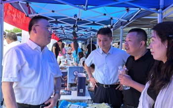 聚焦高质量就业 获家长热烈关注