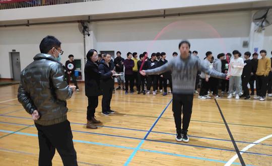 学院开展体育抽测活动