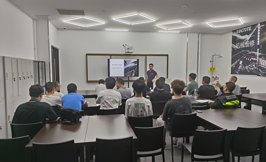 技能创新谋发展　降本增效提活力