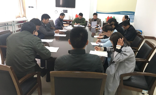 行政第二党支部学习传达党的第十八届六中全会精神