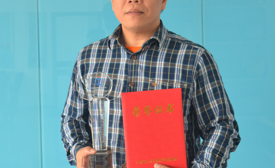 育工匠之魂 做合格党员