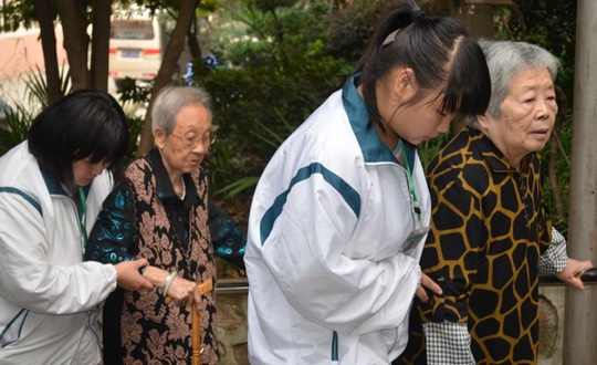 重阳感恩 志愿先行