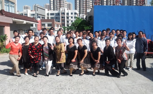 志愿温情暖夕阳