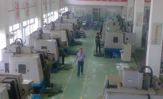 数控技术系进行加工中心技师技能鉴定