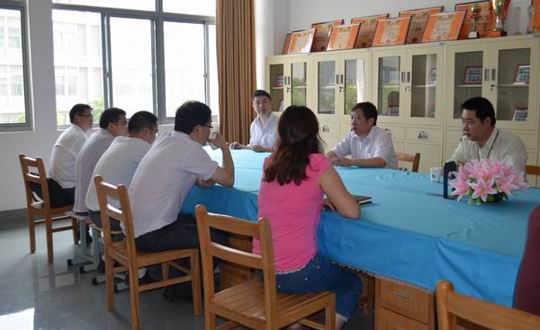 无锡虹业自动化工程有限公司来我院洽谈校企合作事宜