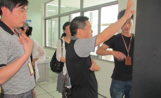 深圳技师学院领导考察我系物联网建设