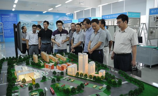 全市技工院校校长观摩交流活动在我院举行