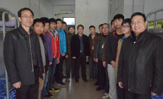 践行雷锋精神  关爱住校学生