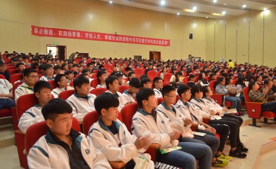 守护舌尖上的安全  共筑健康和谐校园