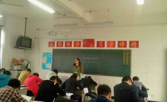 我院13级中高职学生顺利完成学业水平测试