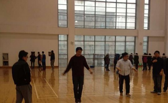 公共学科部工会成功举办“情暖技师，冬季教工趣味运动会”