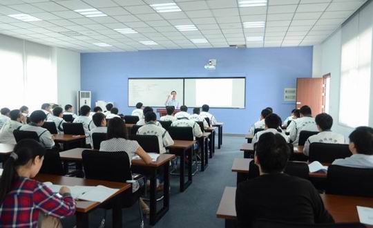 学院举办2015年度“对外交流公开课开放日”活动