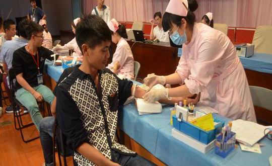 用爱为生命加油