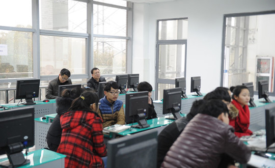 开学第一天：推门听课 聚焦质量