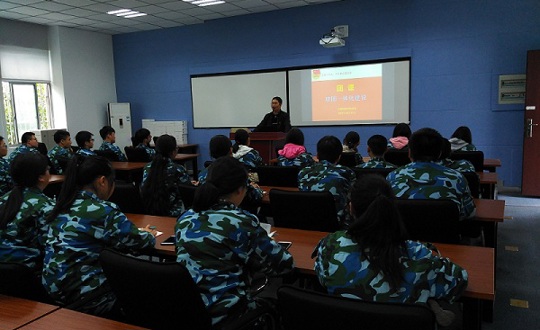 院团委组织“班团一体化建设”主题团课