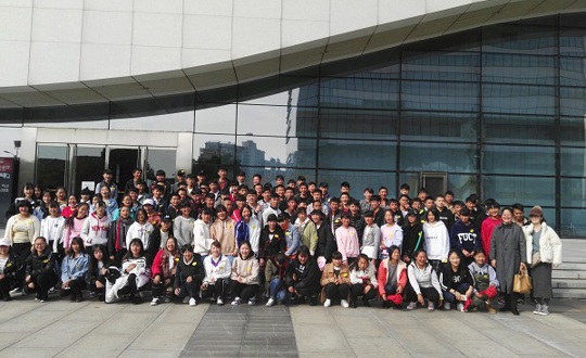 我院组织大理新生参观无锡市博物馆