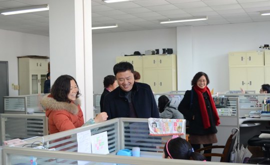 学院领导新学期走访基层部门