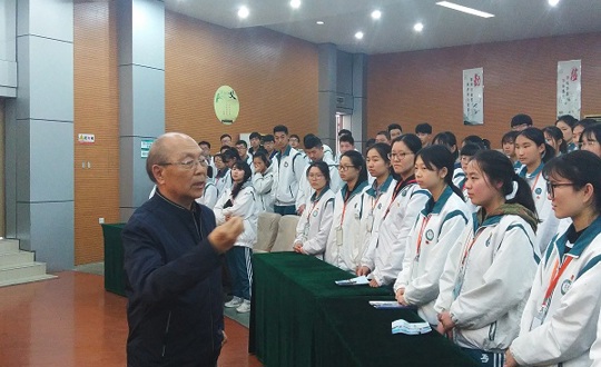 放飞青春梦想  书写人生华章