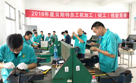 技能竞赛展风采 校企合作促双赢