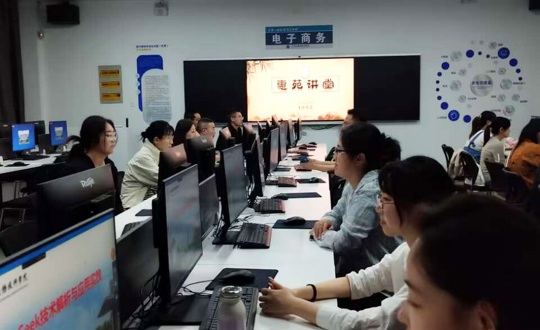 探AI内核 解技术密码