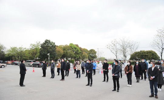 学院举行疫情防控模拟应急演练