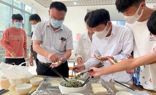 心连心，庆国庆，无锡海东一家亲