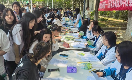 第十五届“5﹒25”（我爱我）心理健康月现场活动圆满完成