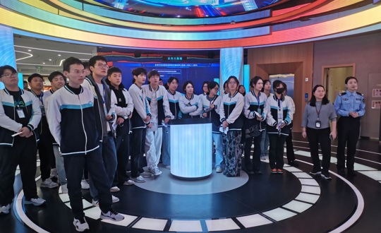 观摩体察见真知，历练成长筑基石