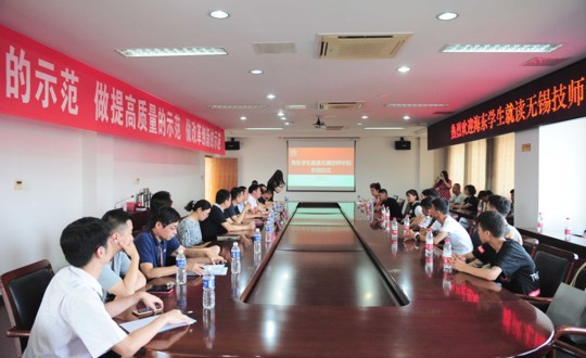 青海海东建档立卡贫困学生来我院就读